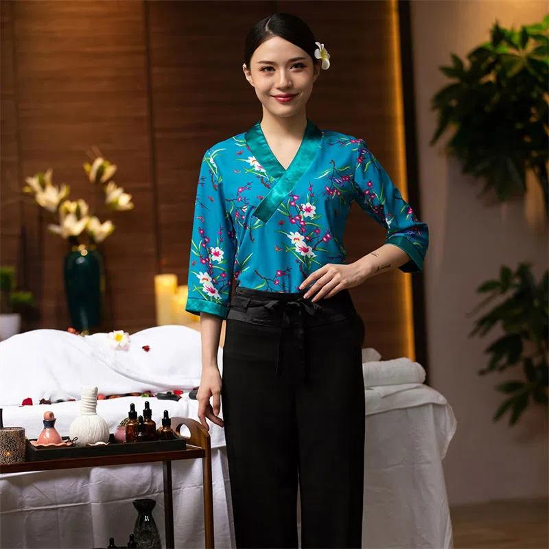 Pattern Top Slim Fit Technicia - Spa Wellness And Beauty ulasan dan harga